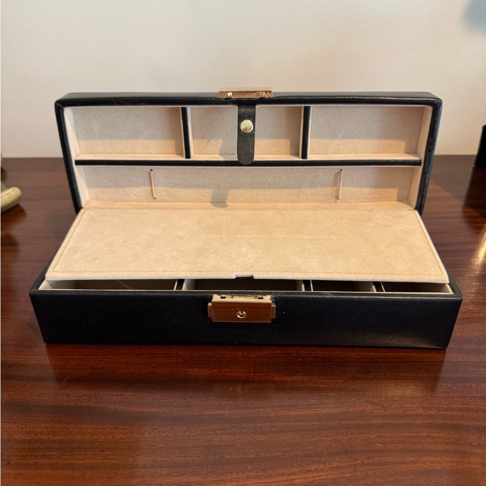 Wolf Heritage Safe Deposit Jewelry Box with lock & key. Never used. - Picture 3 of 9